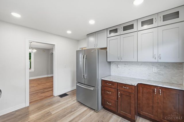 3289 Van Zandt Drive, Green Twp, OH 45211