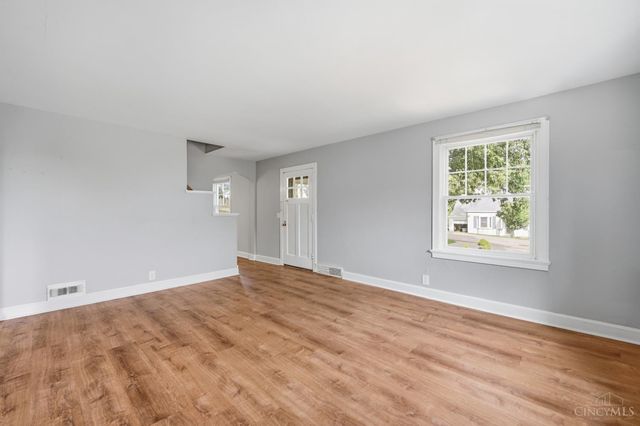 3289 Van Zandt Drive, Green Twp, OH 45211