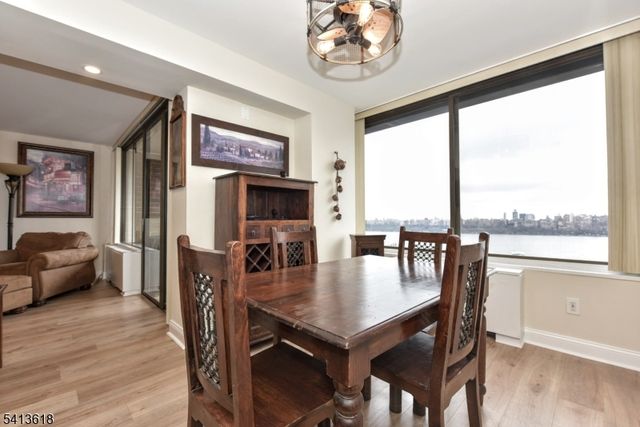 9060 Palisade Ave 1003, North Bergen Twp., NJ 07047