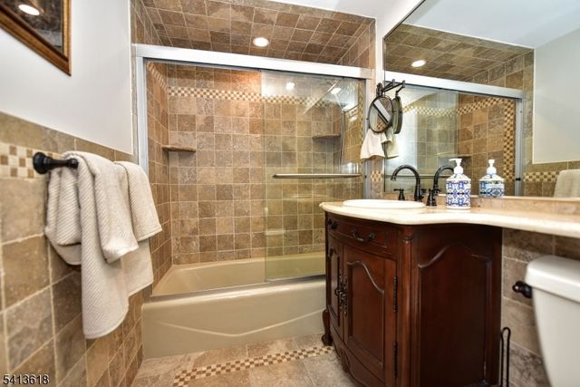 9060 Palisade Ave 1003, North Bergen Twp., NJ 07047