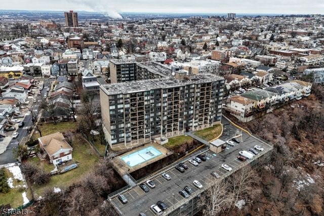 9060 Palisade Ave 1003, North Bergen Twp., NJ 07047