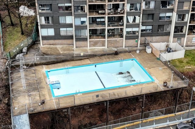 9060 Palisade Ave 1003, North Bergen Twp., NJ 07047