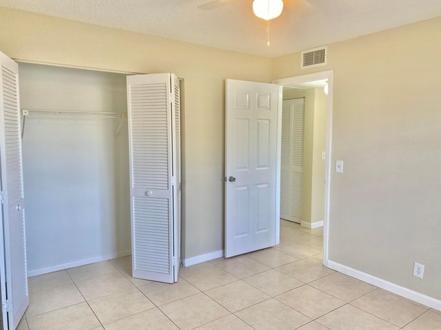4325 Oak Terrace Drive, Greenacres, FL 33463