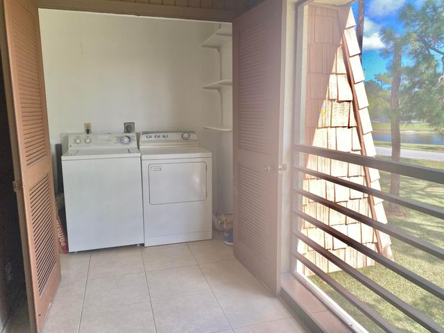 4325 Oak Terrace Drive, Greenacres, FL 33463