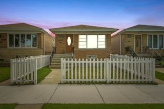 6745 W 59th Street, Chicago, IL 60638