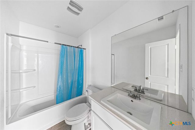 512 Texas Angel Way, Jarrell, TX 76537