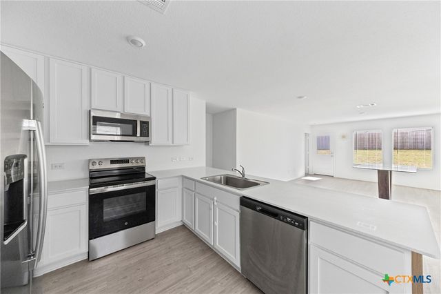 512 Texas Angel Way, Jarrell, TX 76537