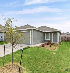 512 Texas Angel Way, Jarrell, TX 76537