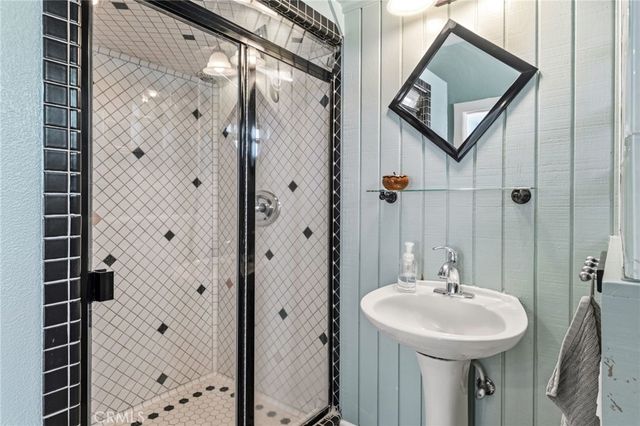 231 Lincoln Avenue, Pomona, CA 91767