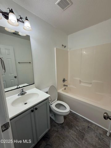 203 Angie Court, Richlands, NC 28574