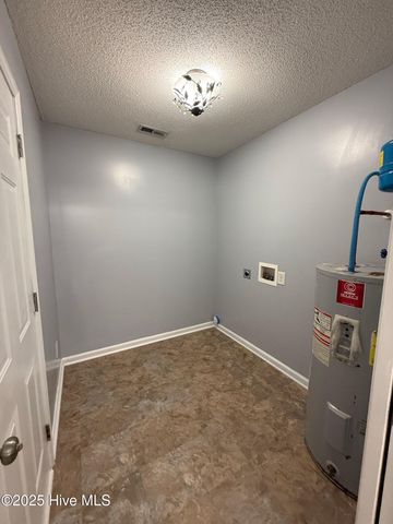 203 Angie Court, Richlands, NC 28574