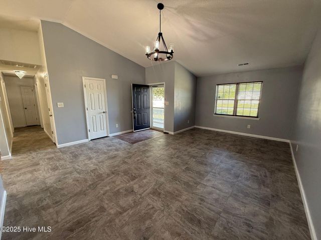 203 Angie Court, Richlands, NC 28574