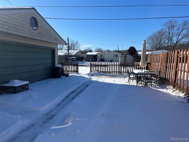 13560 Aston Street, Romulus, MI 48174