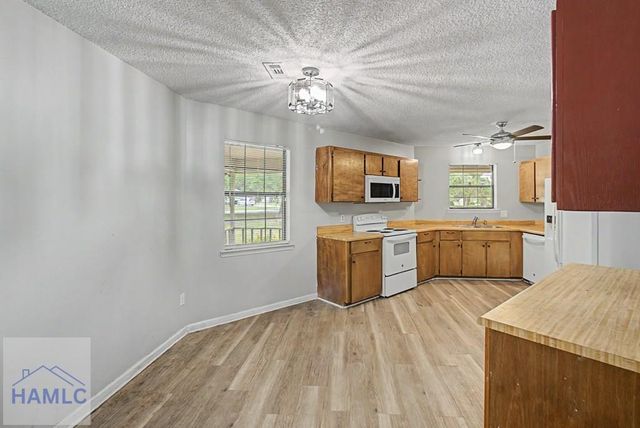 21 Pinewood Lane, Allenhurst, GA 31301