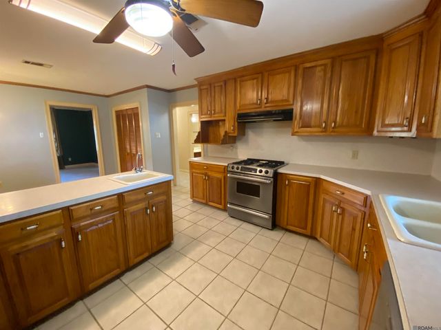 9465 La Hwy 68, Jackson, LA 70748
