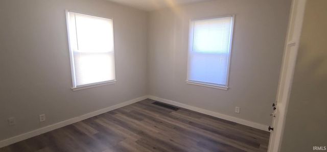 1645 N Adams Street, South Bend, IN 46628