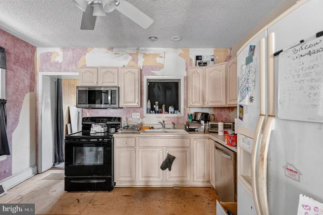 1307 E 9TH ST, Crum Lynne, PA 19022