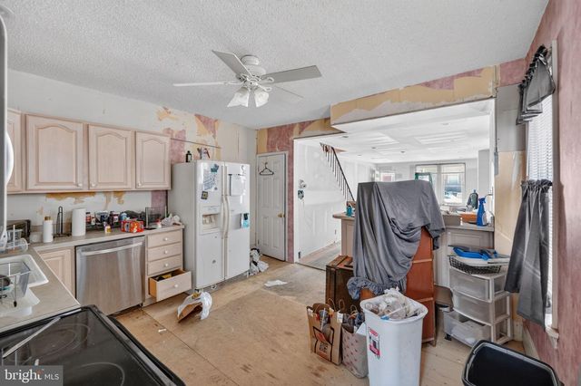1307 E 9TH ST, Crum Lynne, PA 19022