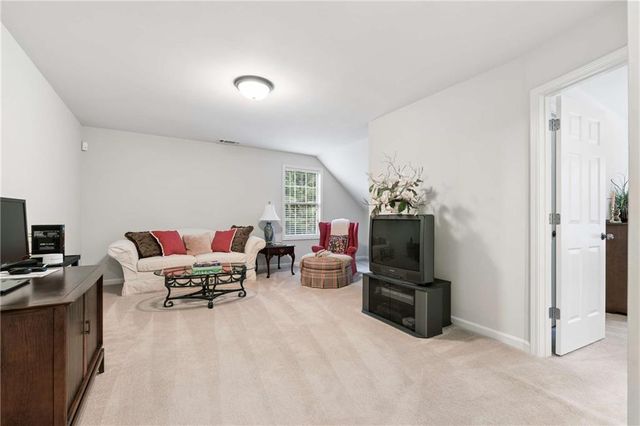 5148 Stefan Ridge Way, Buford, GA 30519