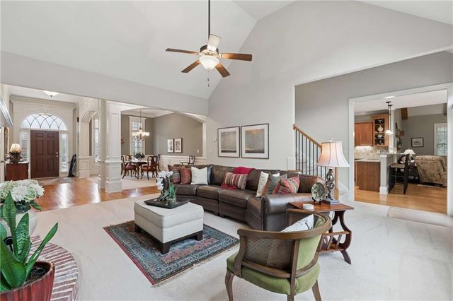 5148 Stefan Ridge Way, Buford, GA 30519