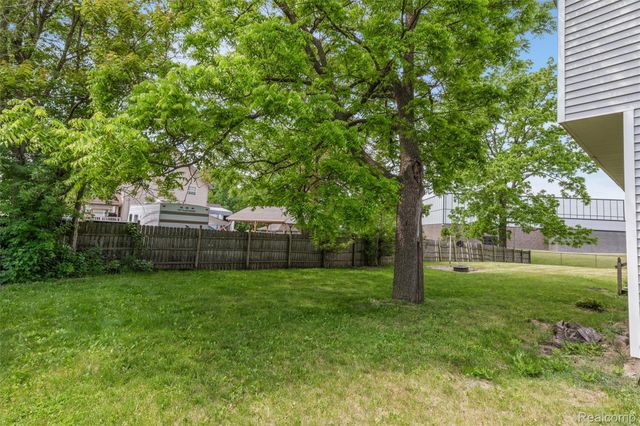 244 Chandler Street, Pontiac, MI 48342