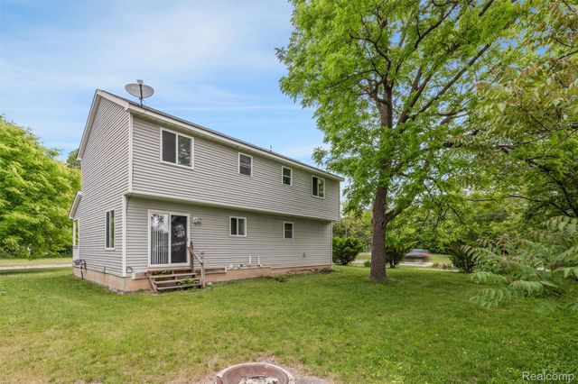 244 Chandler Street, Pontiac, MI 48342