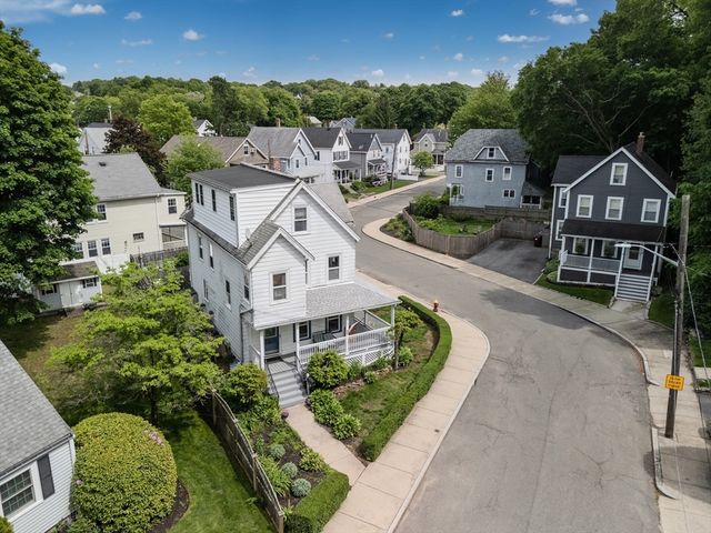 59 Mystic Ave, Melrose, MA 02176