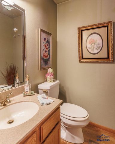 1150 DUFFER DR, Rapid City, SD 57702