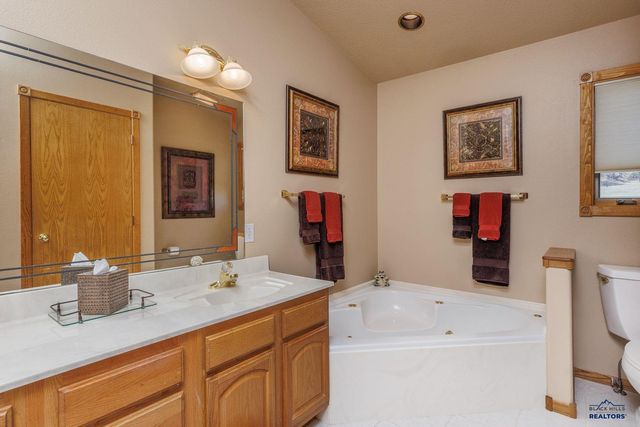 1150 DUFFER DR, Rapid City, SD 57702