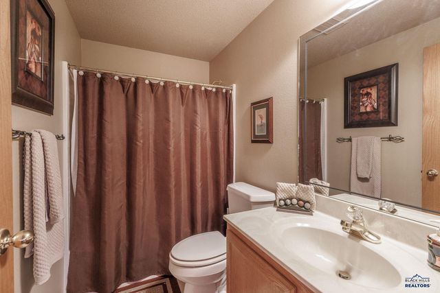 1150 DUFFER DR, Rapid City, SD 57702