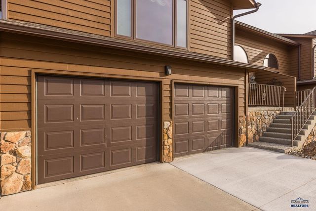 1150 DUFFER DR, Rapid City, SD 57702