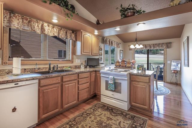 1150 DUFFER DR, Rapid City, SD 57702