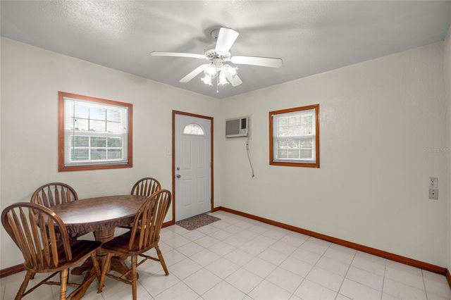10 HEMLOCK RADIAL, Ocala, FL 34472