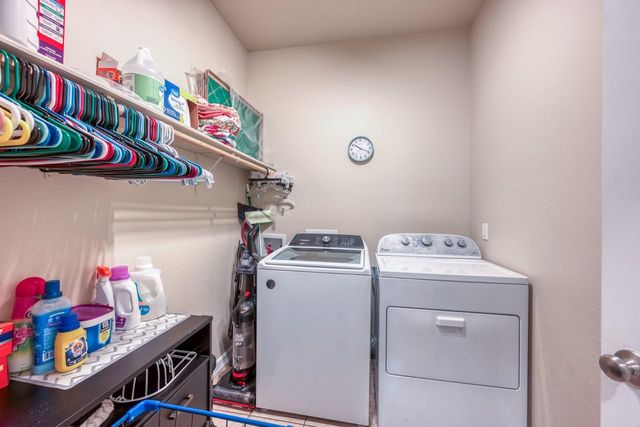 121 W Cedar ST, Granite Shoals, TX 78654