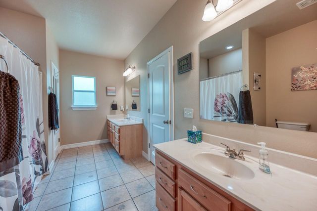 121 W Cedar ST, Granite Shoals, TX 78654