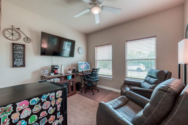 121 W Cedar ST, Granite Shoals, TX 78654