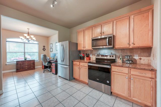 121 W Cedar ST, Granite Shoals, TX 78654