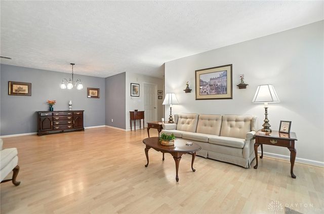 1850 Piper Lane 102, Dayton, OH 45440