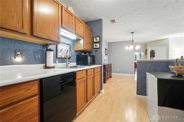 1850 Piper Lane 102, Dayton, OH 45440