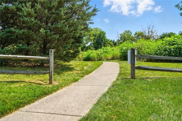 1850 Piper Lane 102, Dayton, OH 45440