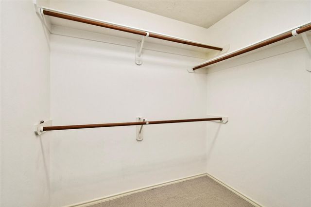 62 E Stedhill Loop, Conroe, TX 77384