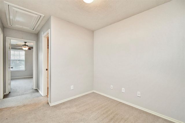 62 E Stedhill Loop, Conroe, TX 77384