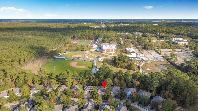 62 E Stedhill Loop, Conroe, TX 77384