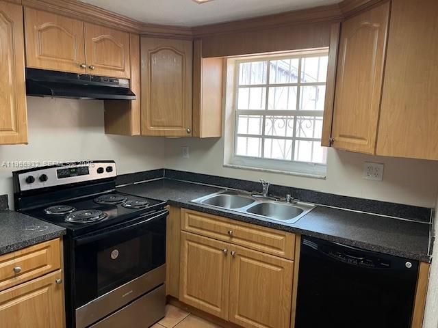 4250 W 11th Ln 43, Hialeah, FL 33012