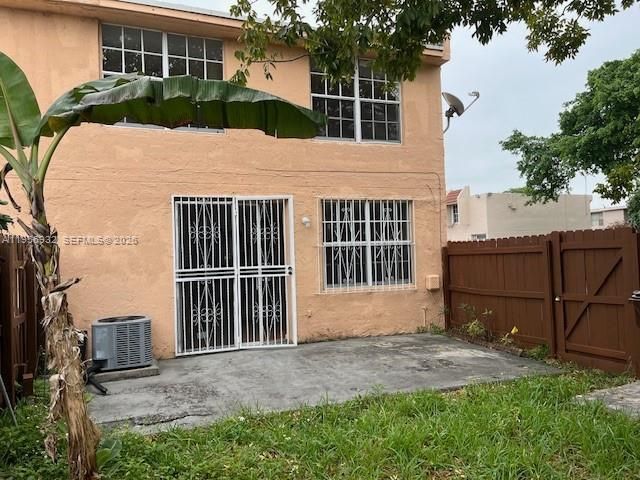 4250 W 11th Ln 43, Hialeah, FL 33012