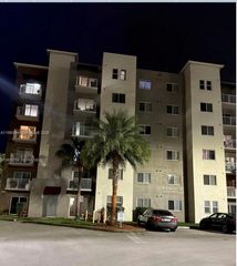11060 SW 196th St 607, Cutler Bay, FL 33157