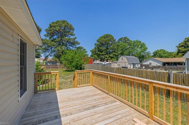 5824 Beechwalk DR, Virginia Beach, VA 23464