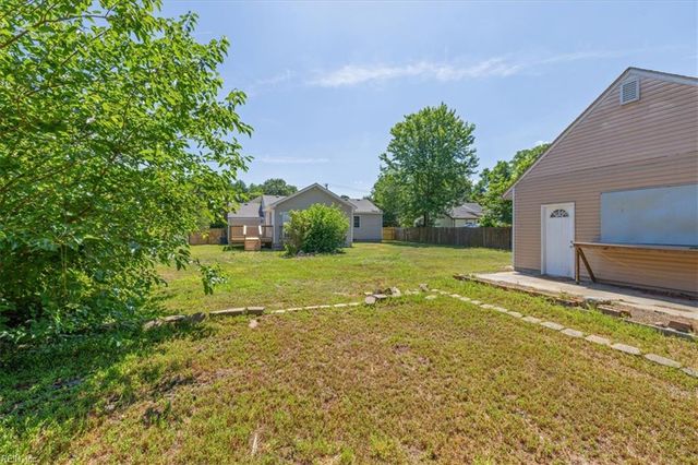5824 Beechwalk DR, Virginia Beach, VA 23464