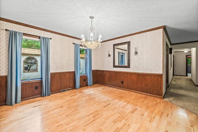 4240 COUNTY ROAD R, Stevens Point, WI 54482