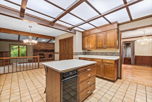 4240 COUNTY ROAD R, Stevens Point, WI 54482
